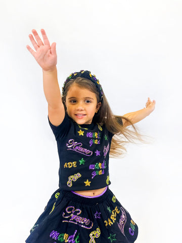 Sudadera de felpa francesa de manga corta con explosión Mardi para niño pequeño – Negro