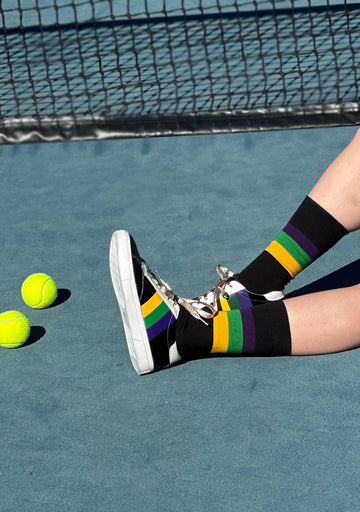 Zapatillas con cordones con rayas Mardi Gras negras