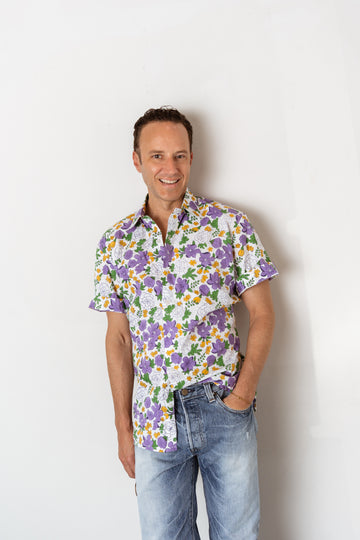 Camisa abotonada con estampado de bloque floral de Mardi Gras