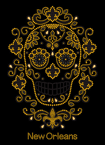 Camiseta con calavera de azúcar negra y dorada con pedrería de flor de lis alrededor