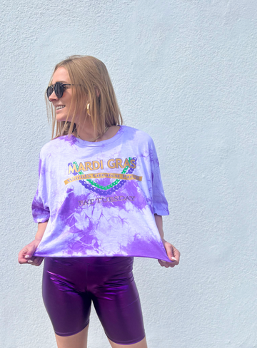 Camiseta corta Tie Dye morada "Martes Gordo, la mejor fiesta del mundo"