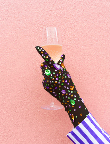 Guantes de diamantes de imitación y joyas de Mardi Gras