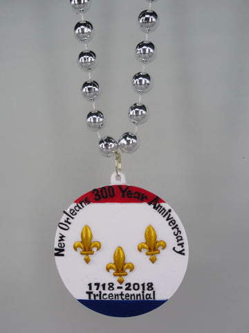 Médaillon rond du Tricentenaire de la Nouvelle-Orléans avec des perles fantaisie en argent