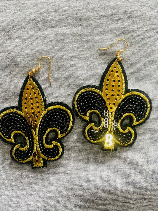 Boucles d'oreilles Fleur de Lys Noires et Dorées