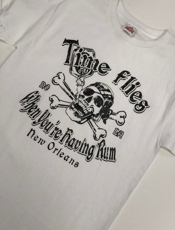 Camiseta El Tiempo Vuela Cuando Te Diviertes con Ron