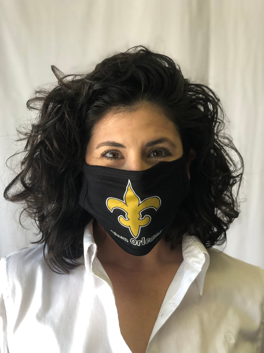 Masque noir avec fleur de lys dorée